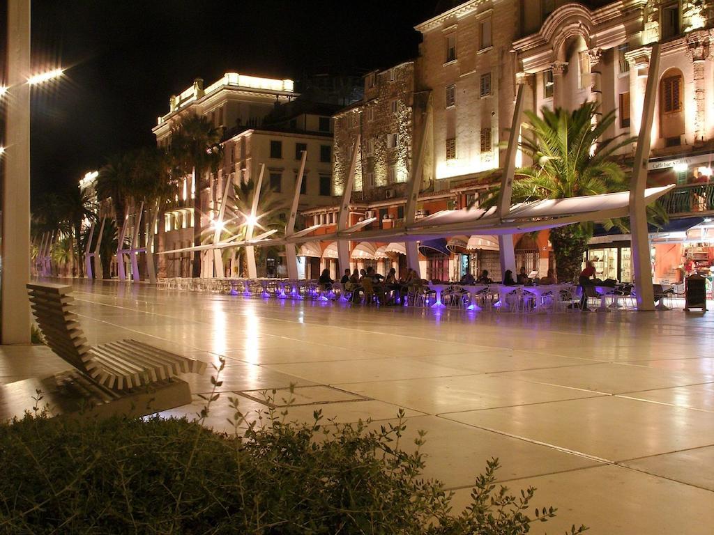 Apartments Orsula Split Exterior photo